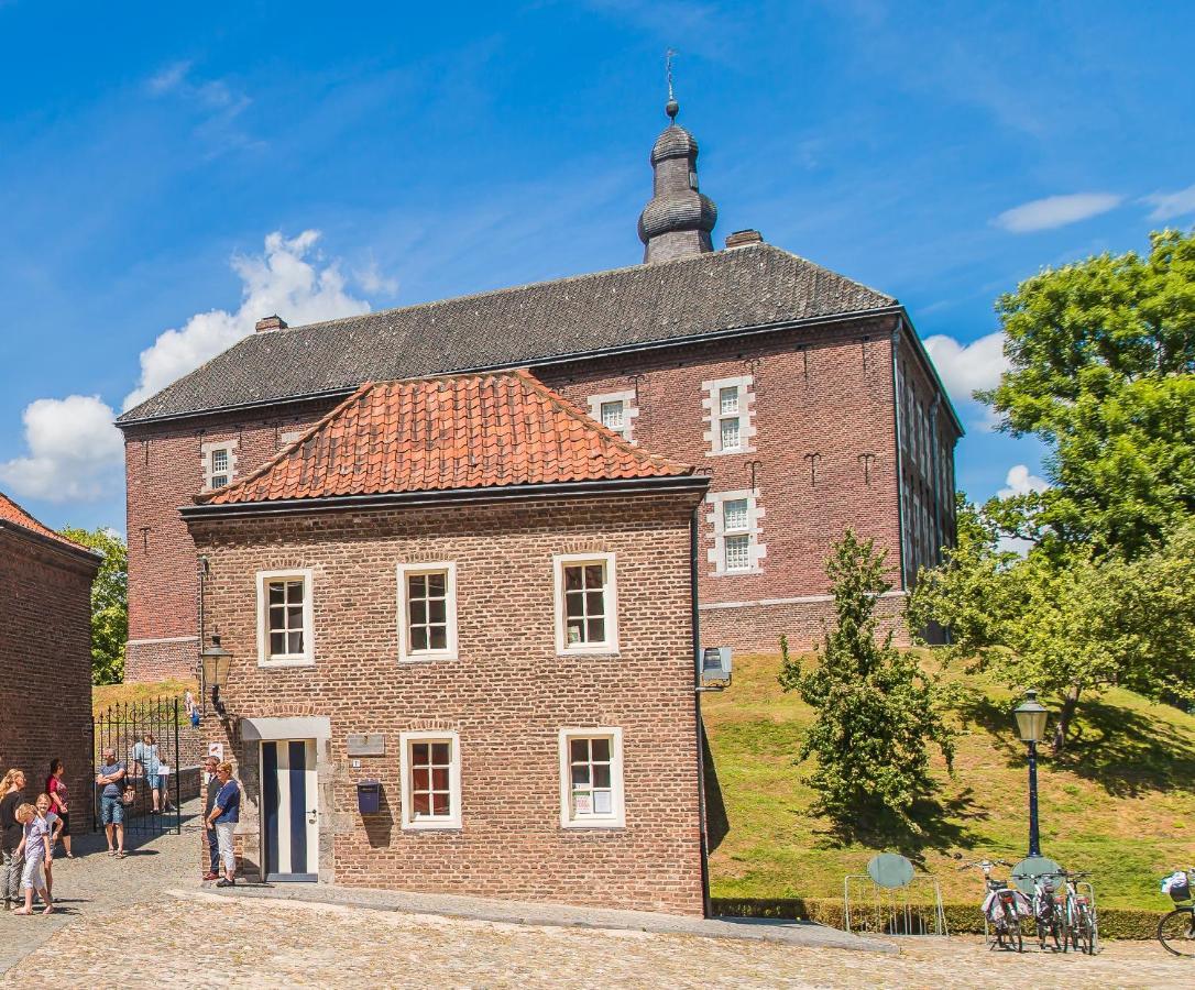 Landgoed Kasteel Limbricht Bed & Breakfast Exterior foto